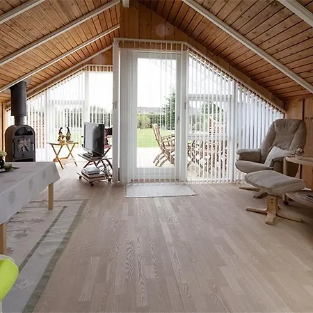 Дом отдыха Three-bedroom Holiday In *